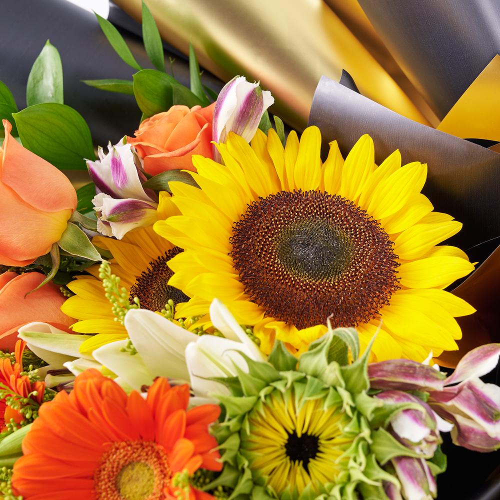 Let Your Life Shine Sunflower Bouquet - Heart & Thorn - Canada flower delivery