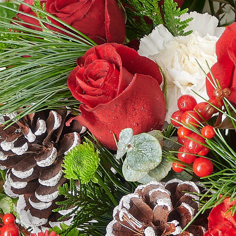 Mix Floral Arrangement, Floral Arrangement, holiday, christmas, Floral Gift, Floral Gift Box, Set 23993-2021, holiday flower box delivery, delivery flower box, christmas box canada, canada christmas box, toronto