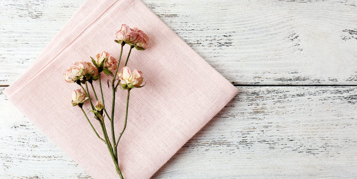 Fresh vs. Dried Flowers: What’s Best for Summer Decor?