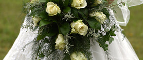 Cascade Flower Arrangement Gifts Delivered to Canada