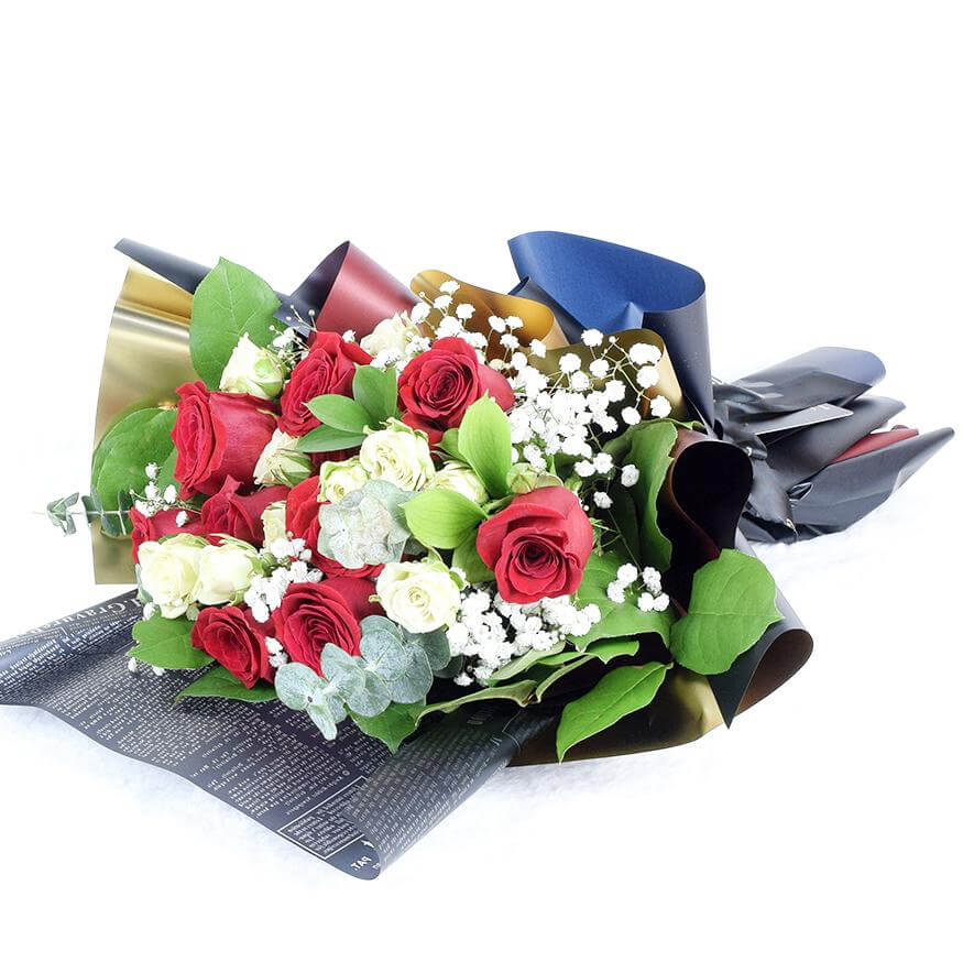 24 Red Roses Delivery in Toronto  Elegance & Passion Bouquet – Bloomen Inc.