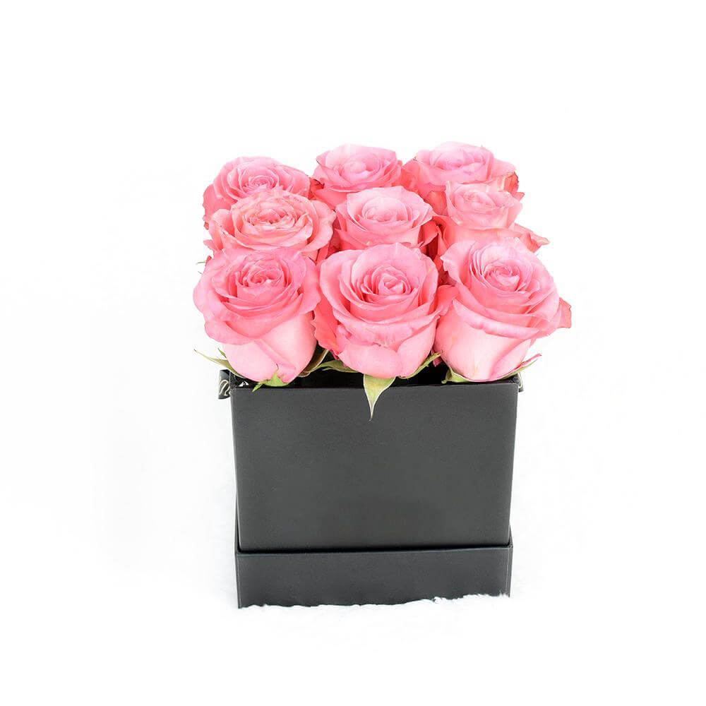 Impeccable Pink Rose Hat Box