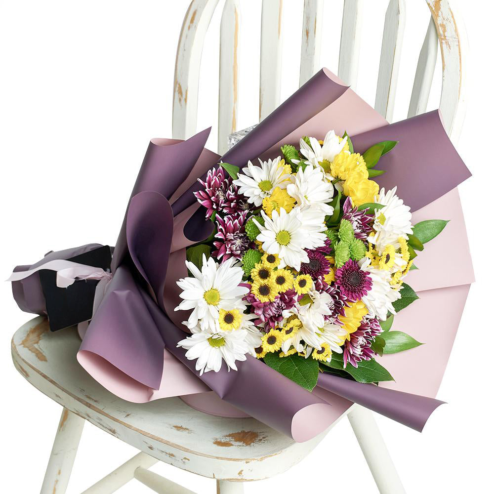 Be A Wildflower Daisy Bouquet - Heart & Thorn - Canada flower delivery