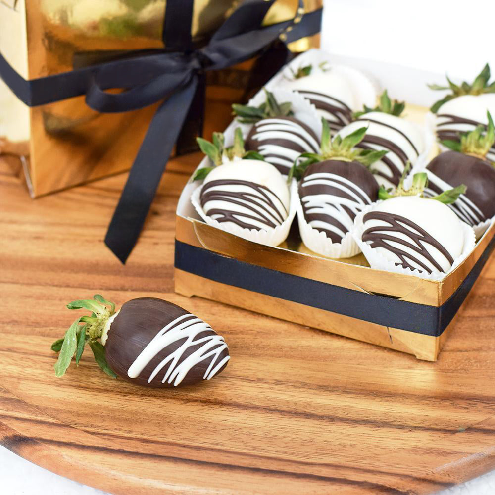 Berry Drizzle Chocolate Dipped Strawberries - Heart &amp; Thorn - Canada strawberry delivery