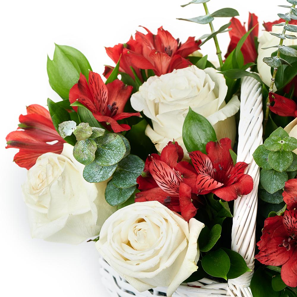 Bountiful Garden Basket for Mom - Heart &amp; Thorn - Canada flower delivery