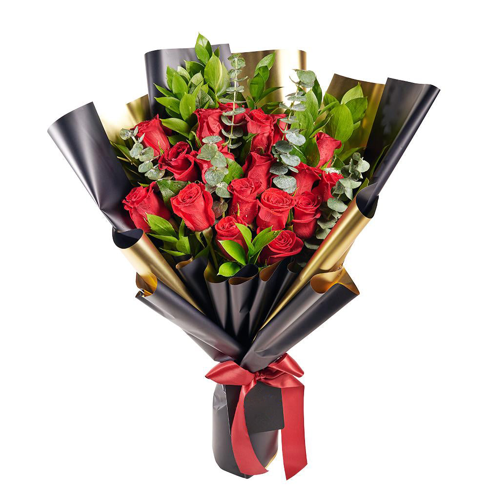 Classic Rose Bouquet - Heart & Thorn - Canada flower delivery