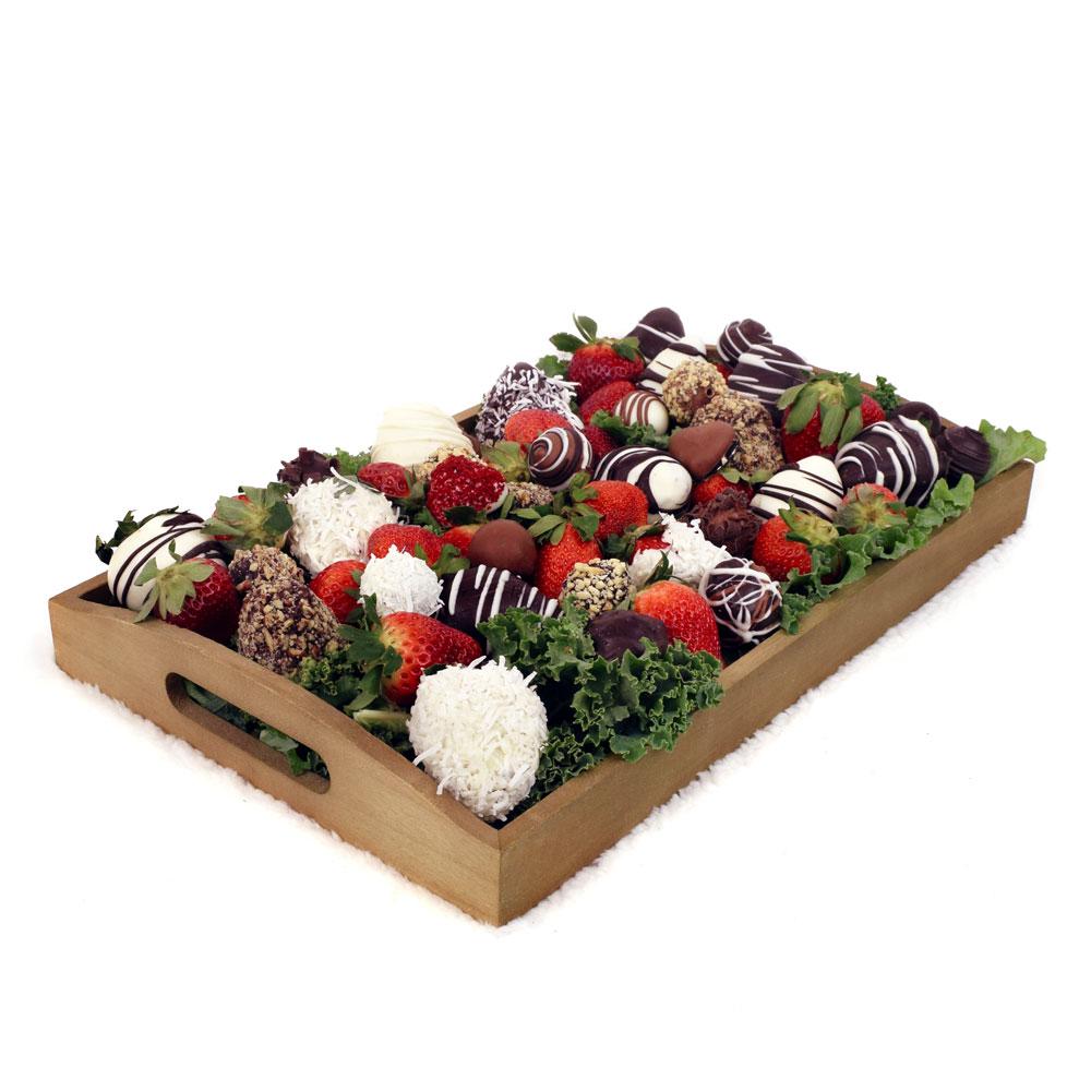 Dabble in Chocolate Dipped Strawberries - Heart &amp; Thorn - Canada chocolate delivery