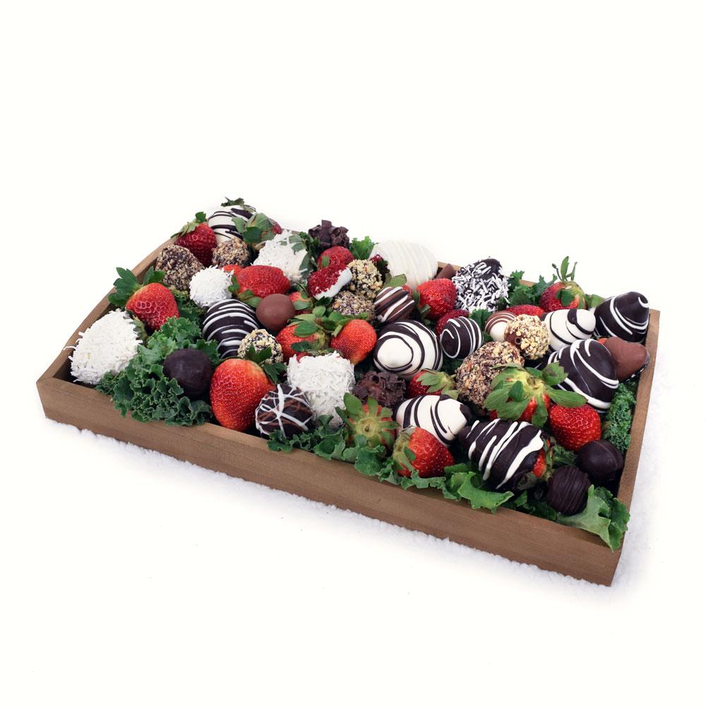 Dabble in Chocolate Dipped Strawberries - Heart &amp; Thorn - Canada chocolate delivery