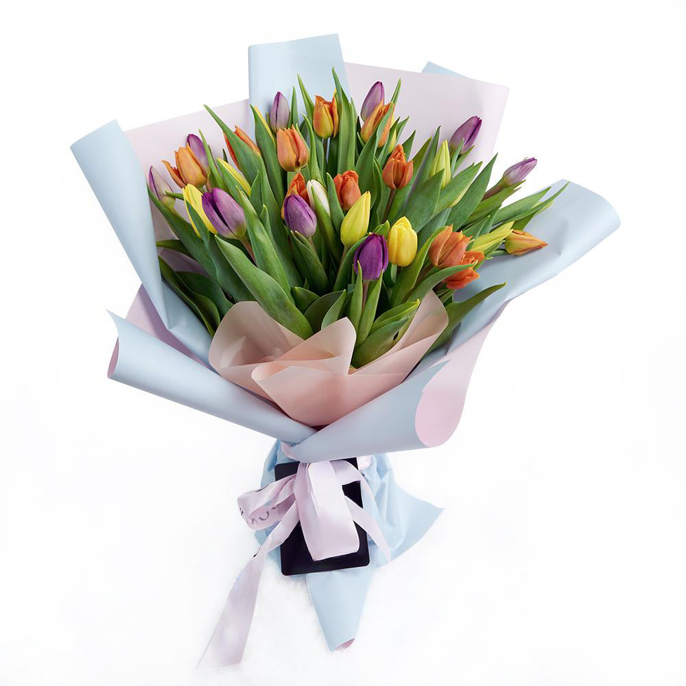 Encapsulated Elegance Tulip Bouquet - Heart &amp; Thorn - Canada flower delivery