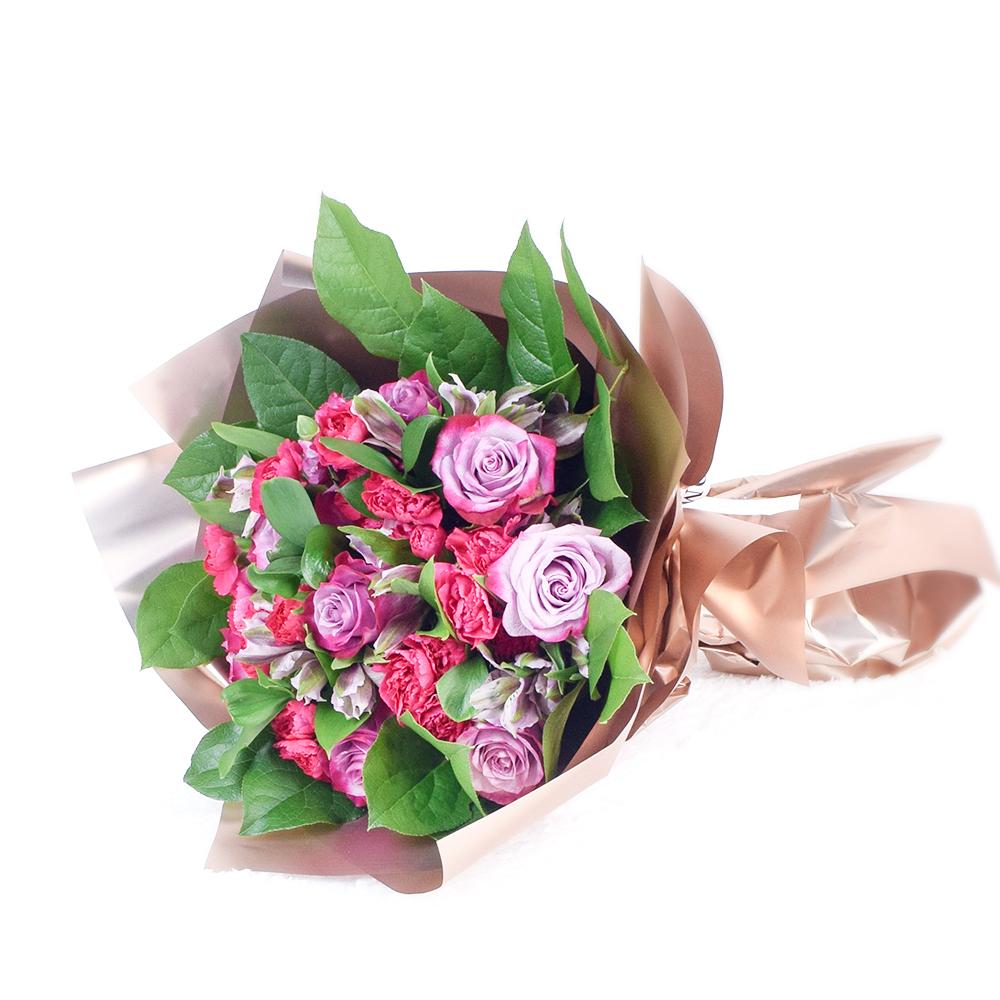 Enchanting Mixed Rose Bouquet - Heart &amp; Thorn - Canada flower delivery