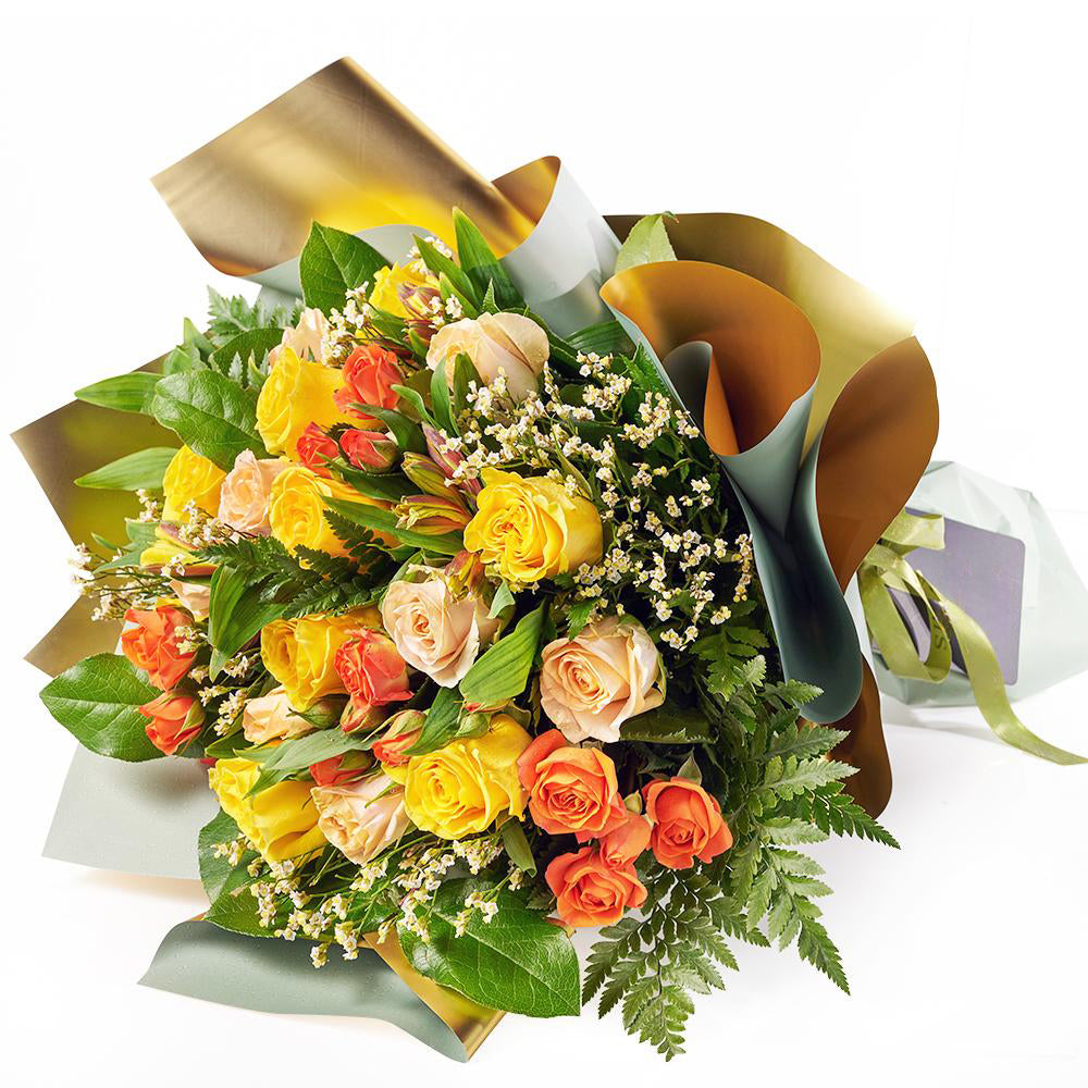 English Fall Mixed Rose Bouquet - Heart &amp; Thon - Canada flower delivery