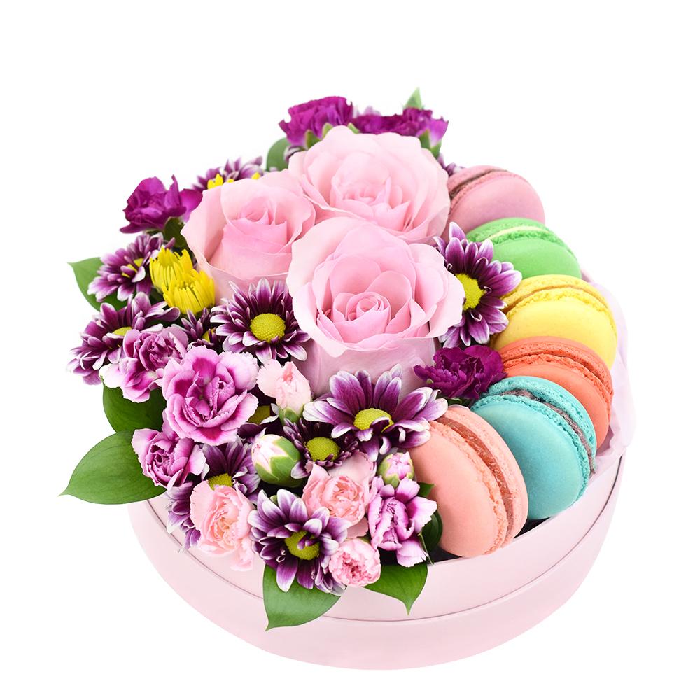 French Soirée Floral Gourmet Box Set - Heart &amp; Thorn - Canada macaron delivery