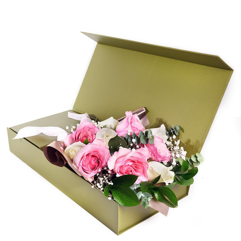 Mother’s Day 12 Stem Pink &amp; White Rose Bouquet with Box - Heart &amp; Thorn - Canada flower delivery