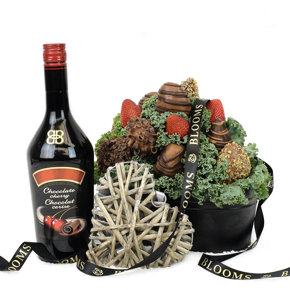 Mother's Day Chocolate Covered Strawberry Gift &amp; Liquor - Heart &amp; Thorn - Canada chocolate delivery