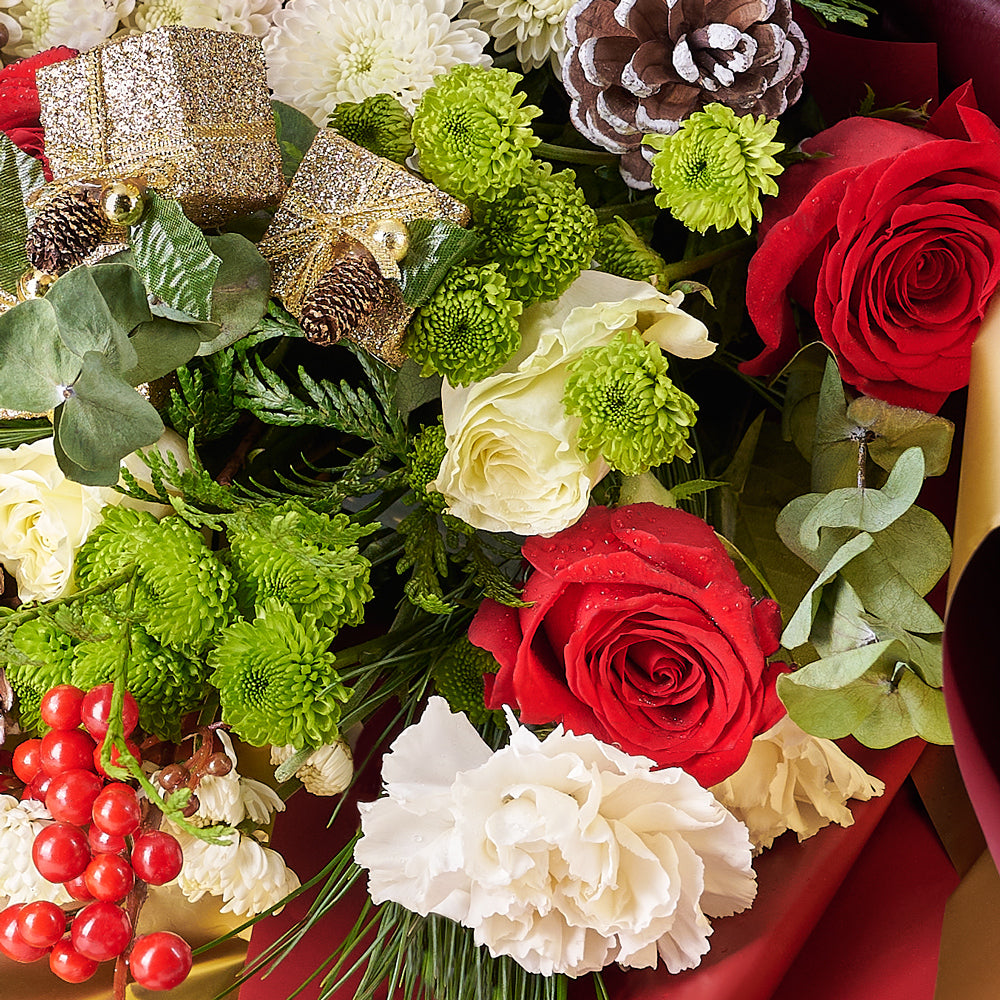 Mixed floral bouquet, Mixed flower arrangement, Mixed Flower Bouquet, Flower Bouquet, Floral Gift, Floral Arrangement, holiday, christmas, Mixed Roses Bouquet, Rose, Rose Arrangement, Rose Bouquet, Set 24017-2021, holiday rose delivery, delivery holiday rose, christmas bouquet canada, canada christmas bouquet, Canada