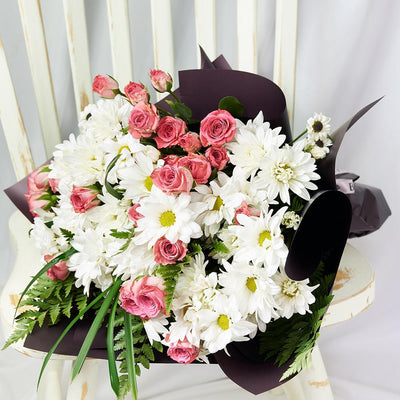 Pure & Pristine Daisy Bouquet - Heart & Thorn - Canada flower delivery
