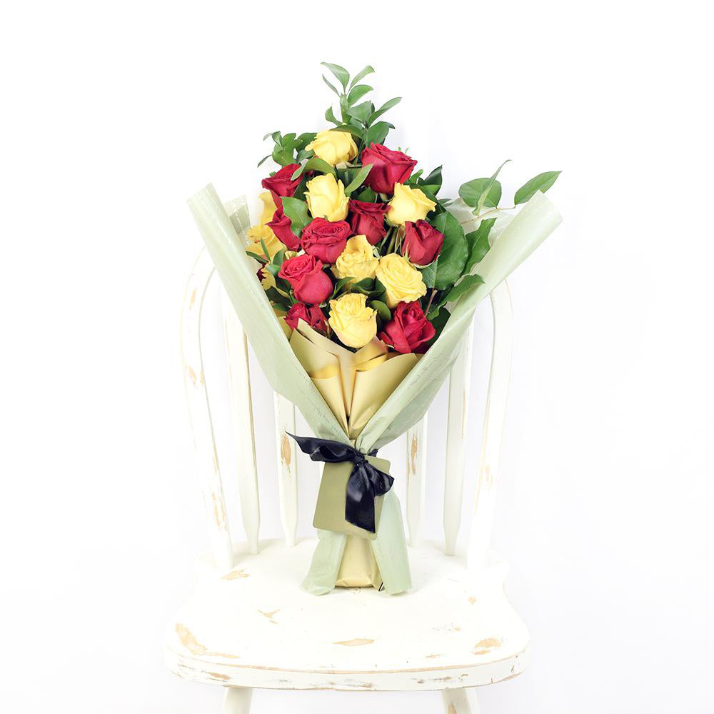 Raspberry Ripple Mixed Rose Bouquet - Heart &amp; Thorn - Canada flower delivery