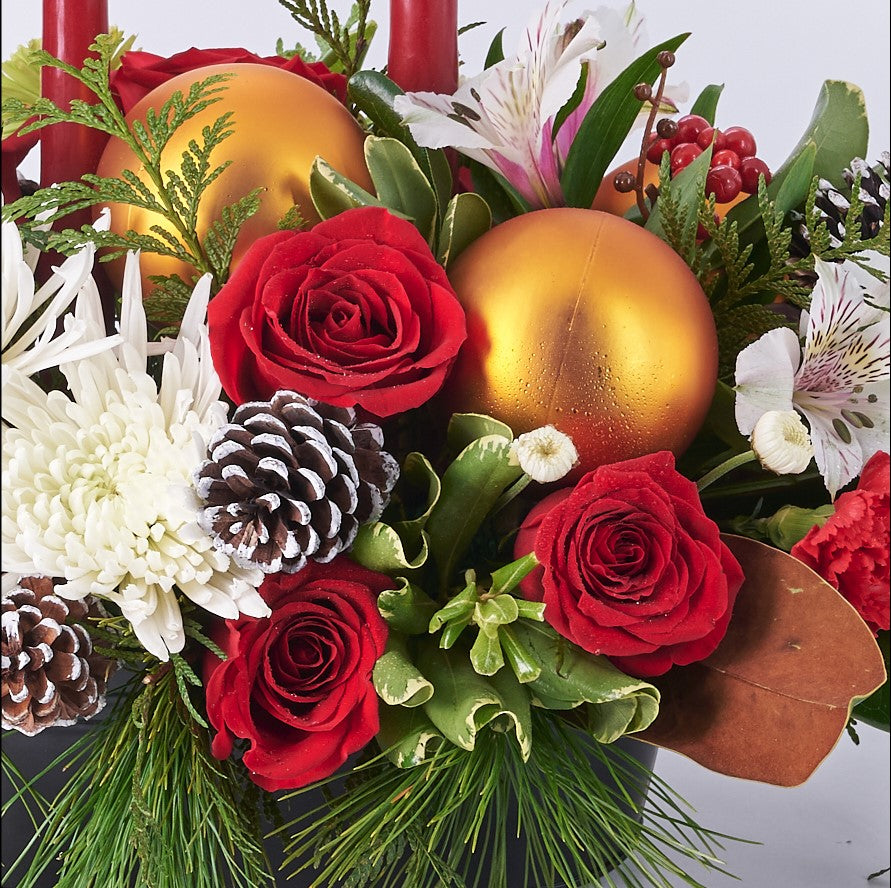 holiday,  christmas,  Mixed Floral Arrangement,  Mix Floral Arrangement,  Floral Arrangement,  Set 24018-2021, holiday floral delivery, delivery holiday floral, christmas arrangement canada, canada christmas arrangement, toronto